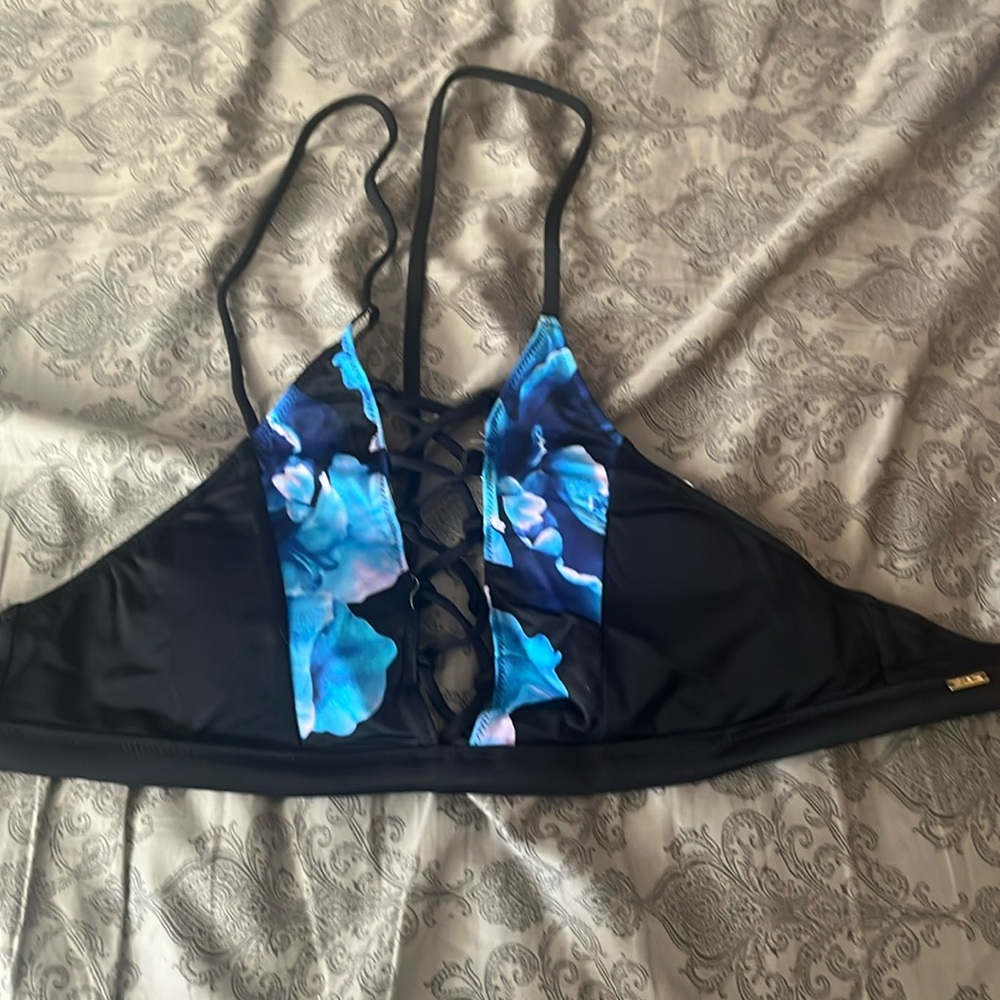 Victoria secret pink swimsuit top size medium